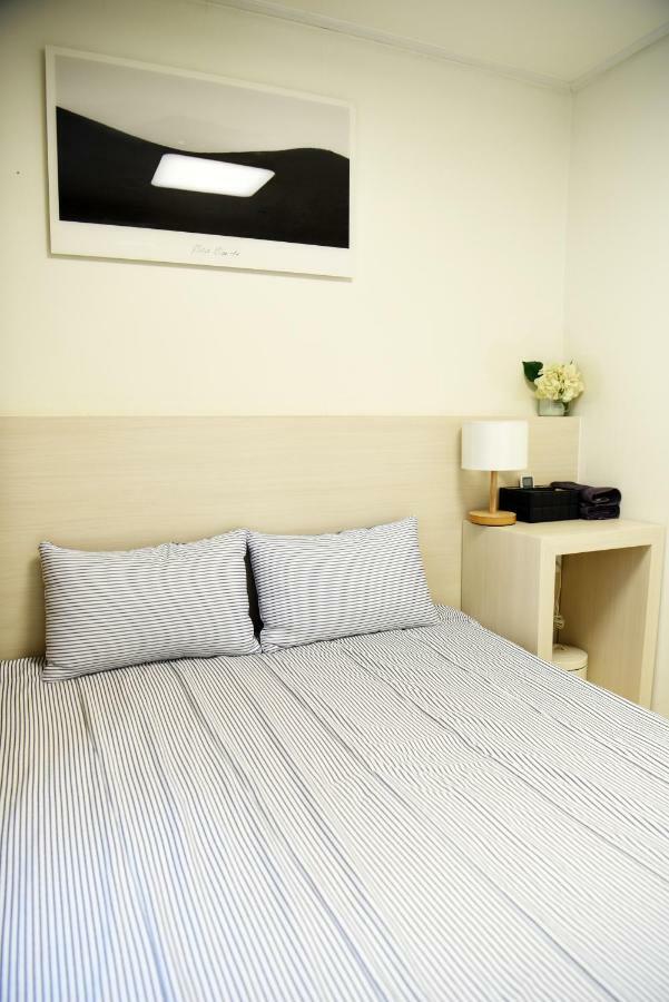 Jw Stay In Hongdae Сеул Екстер'єр фото