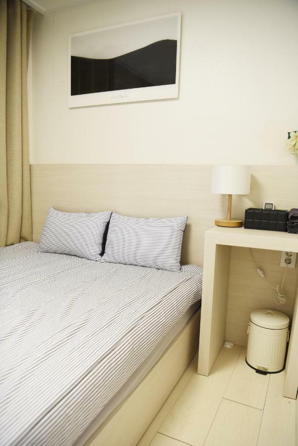 Jw Stay In Hongdae Сеул Екстер'єр фото
